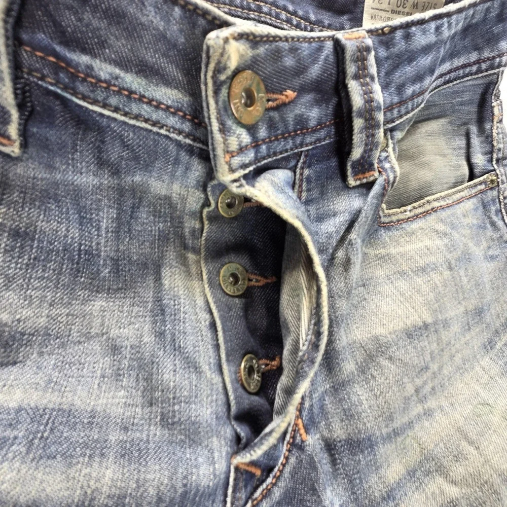 Diesel Jeans Mens 30x34 Blue Larkee-T Regular Tapered Button Altered Hem 0886S